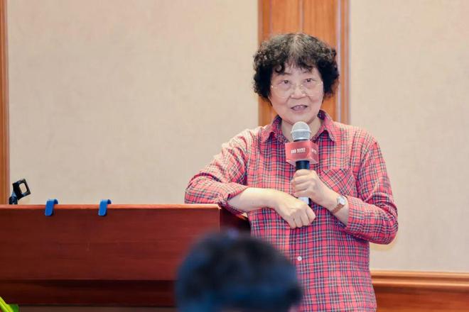孩子到了青春期为什么家长一言不合就吵架？PG麻将胡了2青少年心理教育专家陈默：(图6)